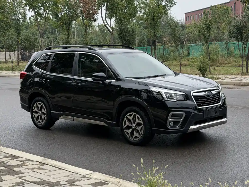 Subaru Forester — фото 3