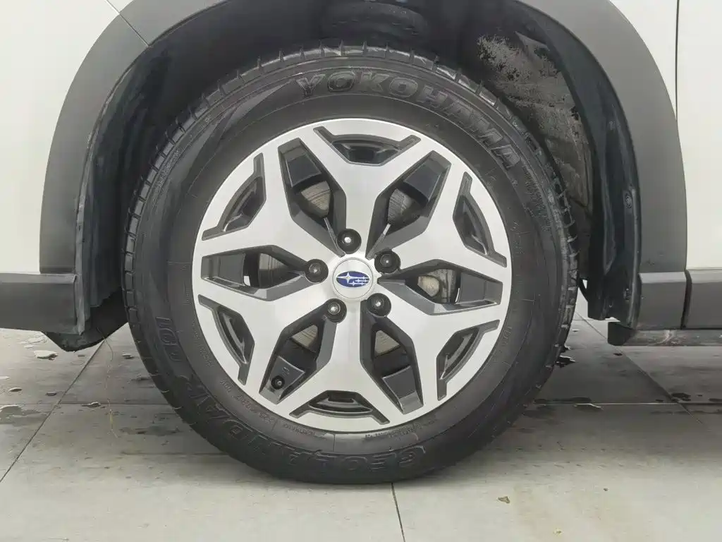 Subaru Forester — фото 17