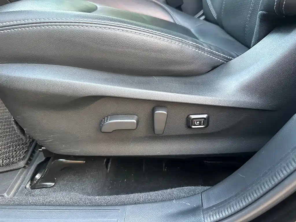 Subaru Forester — фото 14