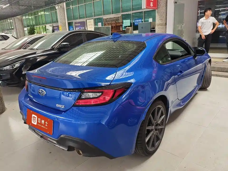 Subaru BRZ — фото 2