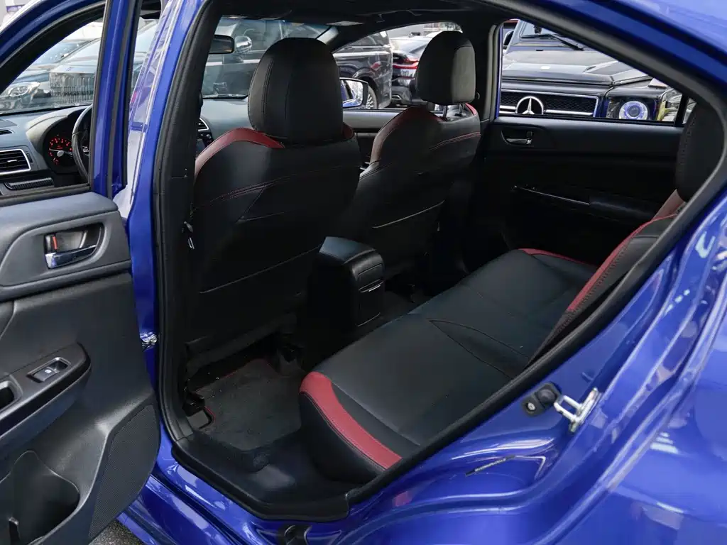 Subaru WRX — фото 8
