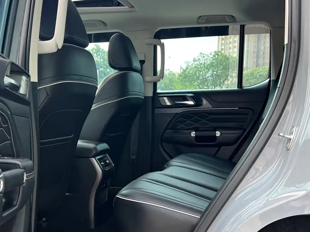 Tank Tank 300 — фото 7