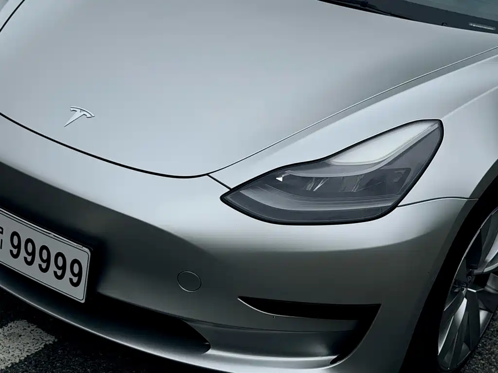 Tesla Model 3 — фото 29