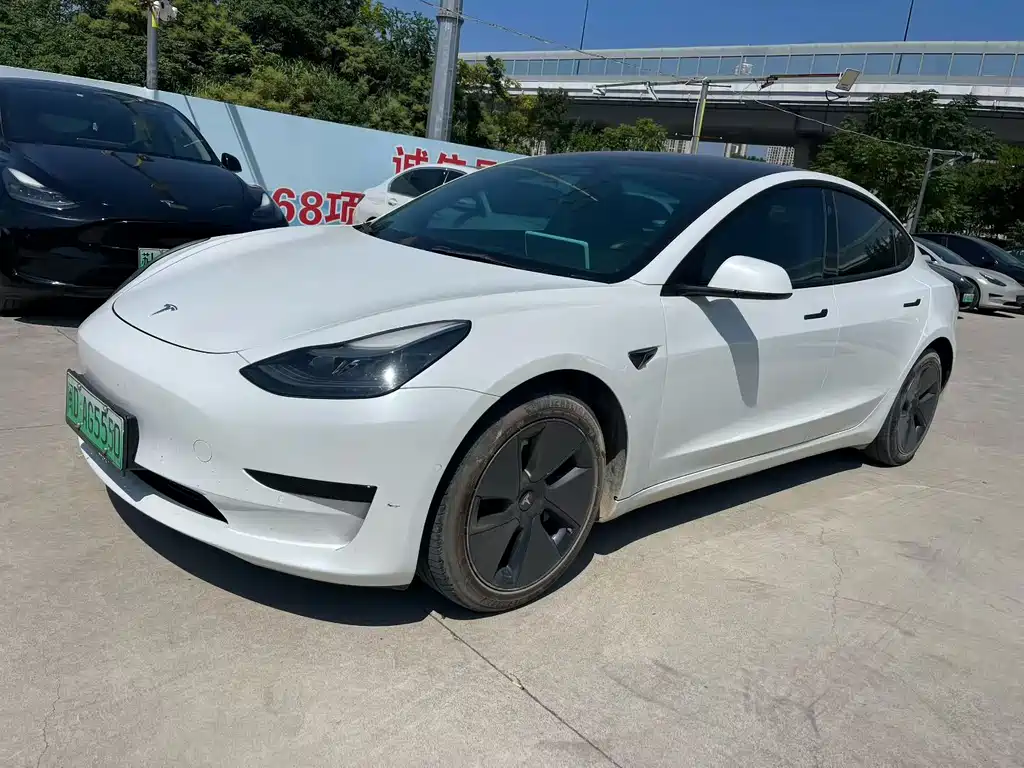 Tesla Model 3 — фото 2