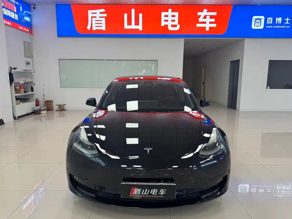 Tesla Model 3 — фото 2