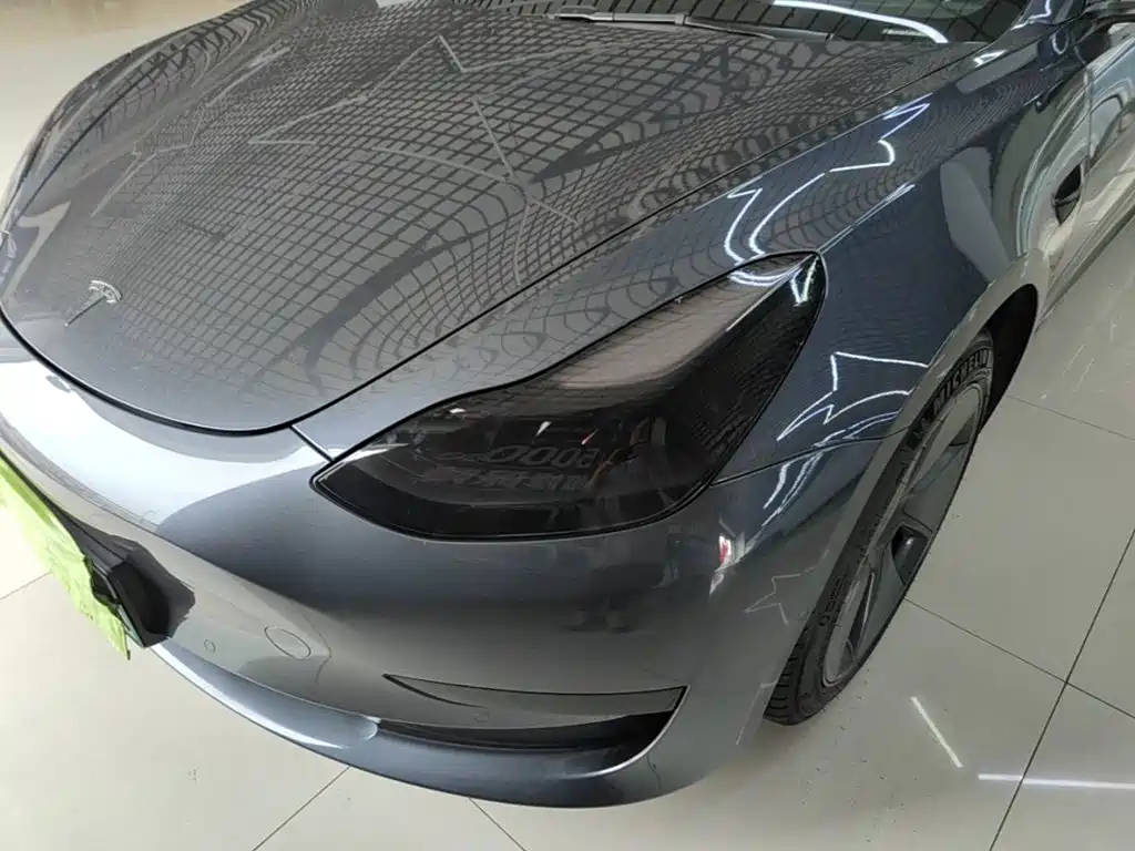 Tesla Model 3 — фото 24