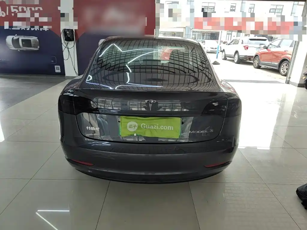 Tesla Model 3 — фото 6