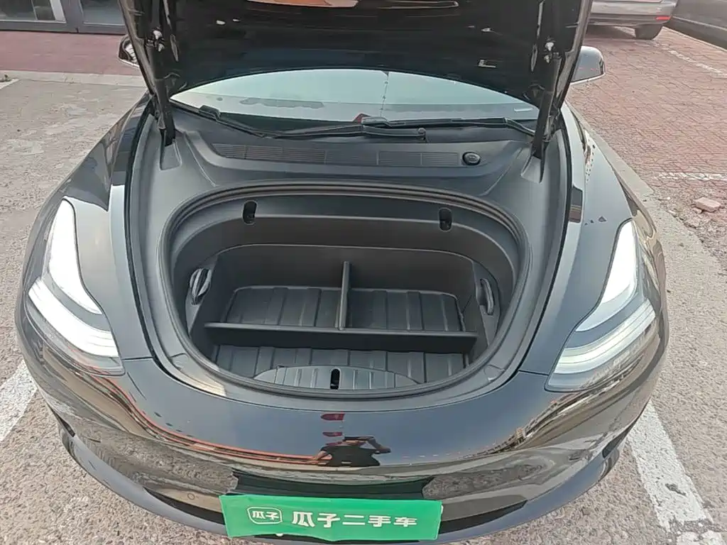Tesla Model 3 — фото 20