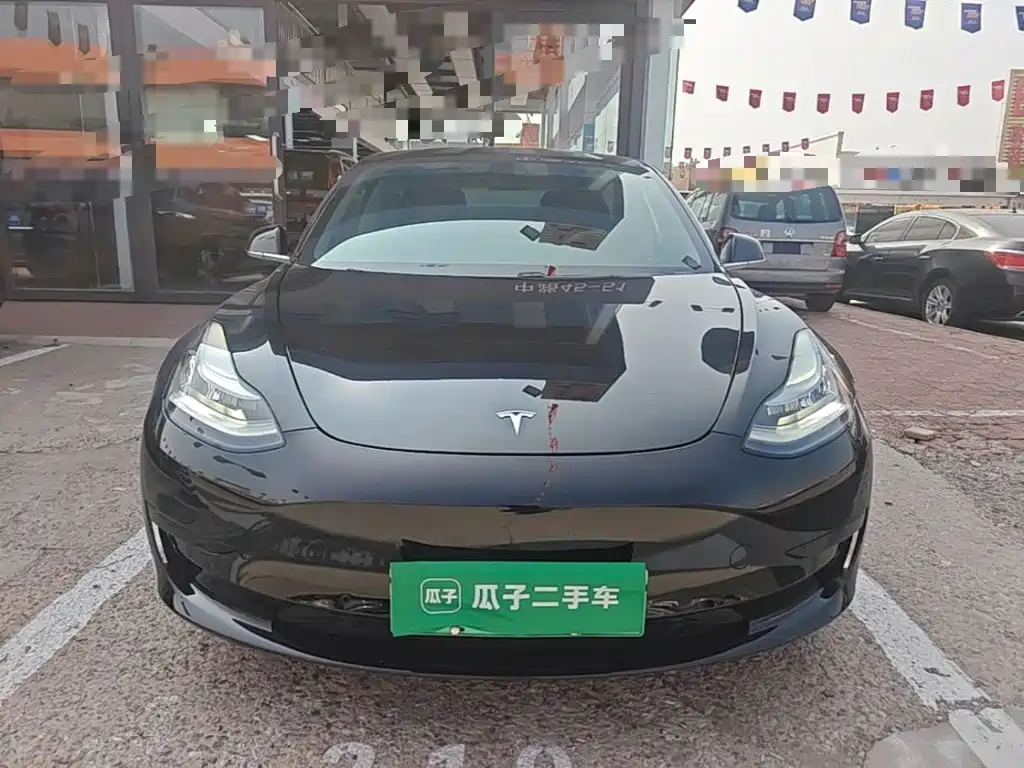 Tesla Model 3 — фото 3