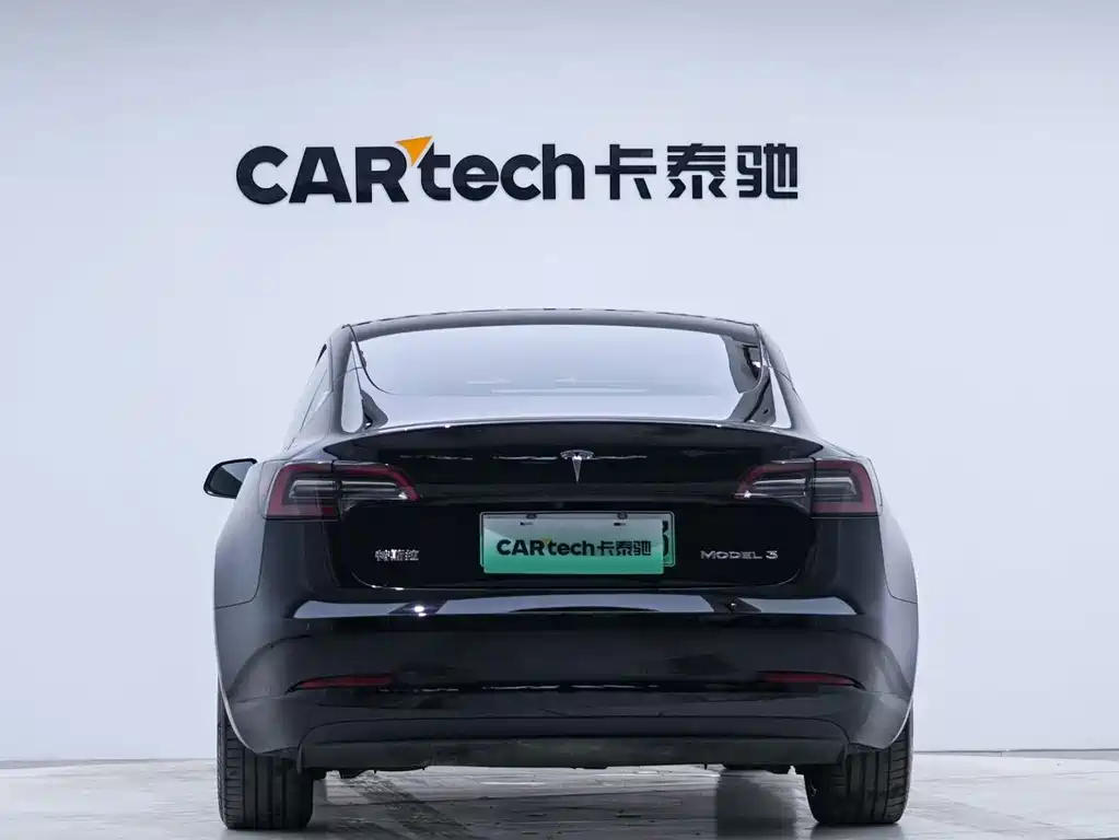 Tesla Model 3 — фото 4