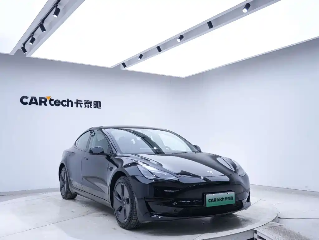 Tesla Model 3 — фото 8