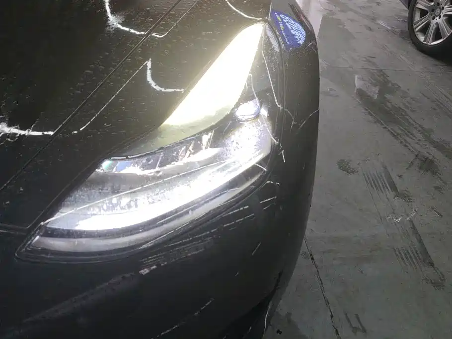 Tesla Model 3 — фото 5