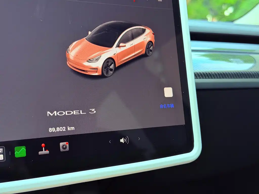 Tesla Model 3 — фото 11