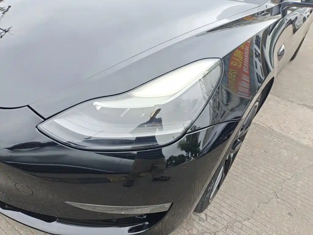 Tesla Model 3 — фото 24