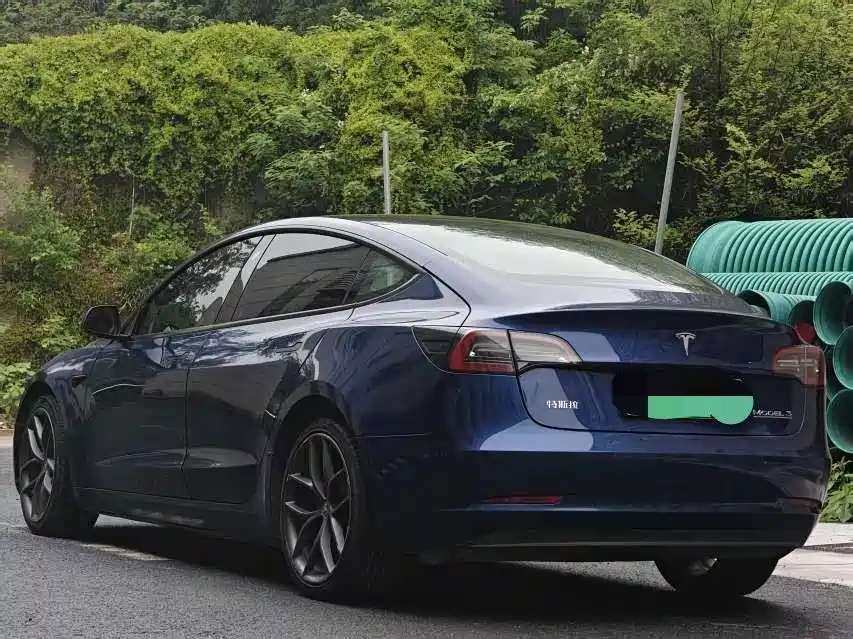 Tesla Model 3 — фото 3