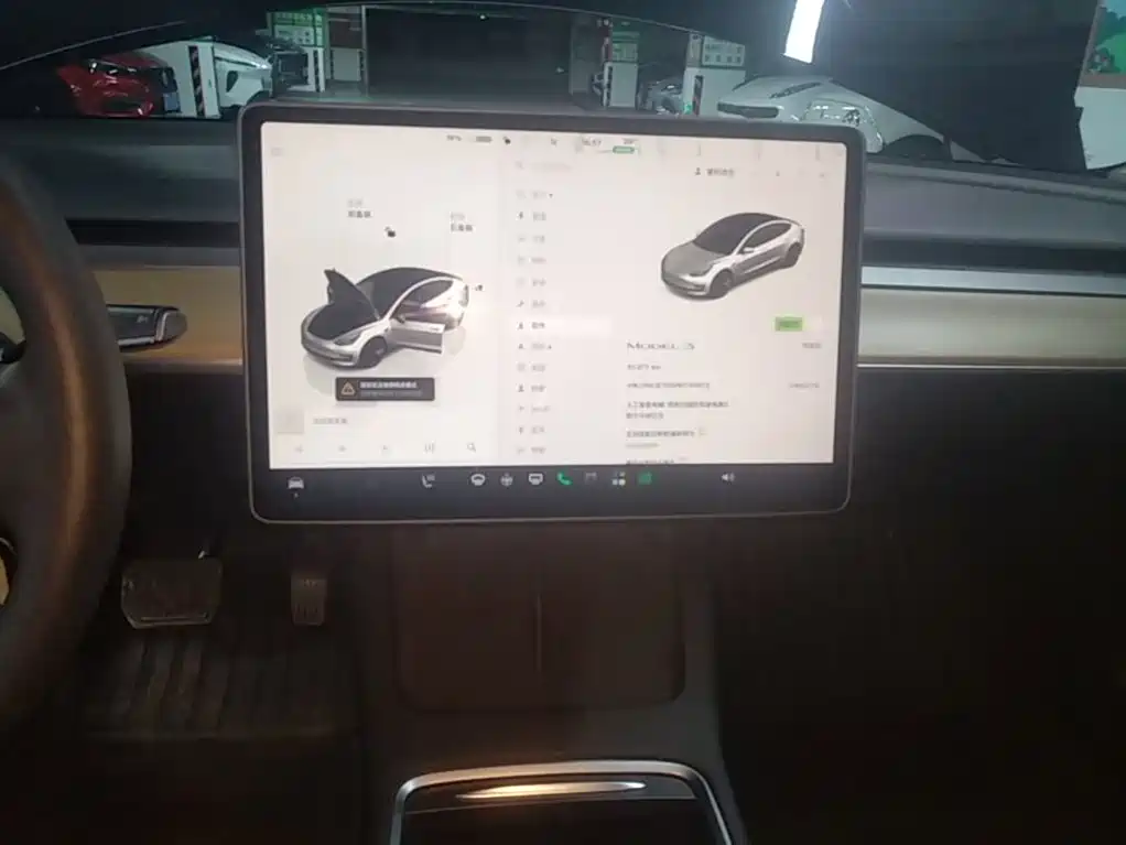 Tesla Model 3 — фото 13