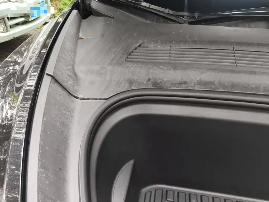 Tesla Model Y — фото 20
