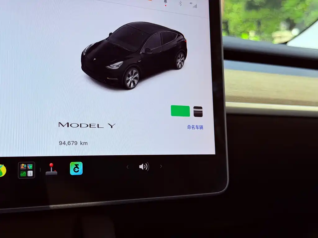 Tesla Model Y — фото 11