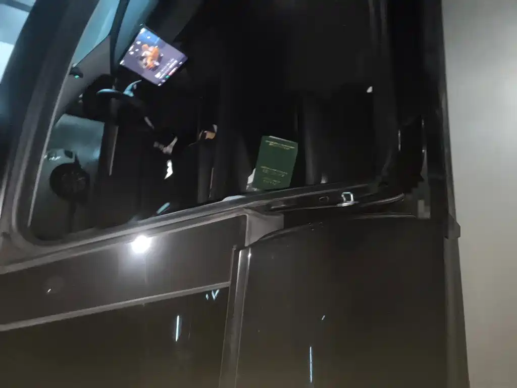 Tesla Model Y — фото 19