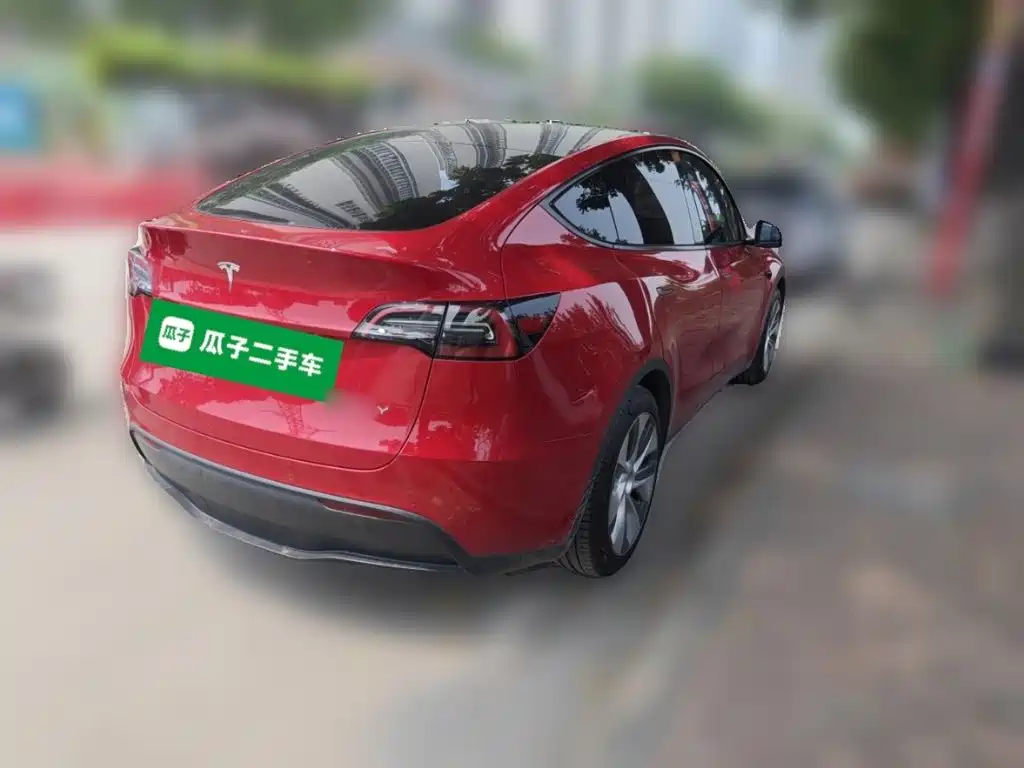 Tesla Model Y — фото 4