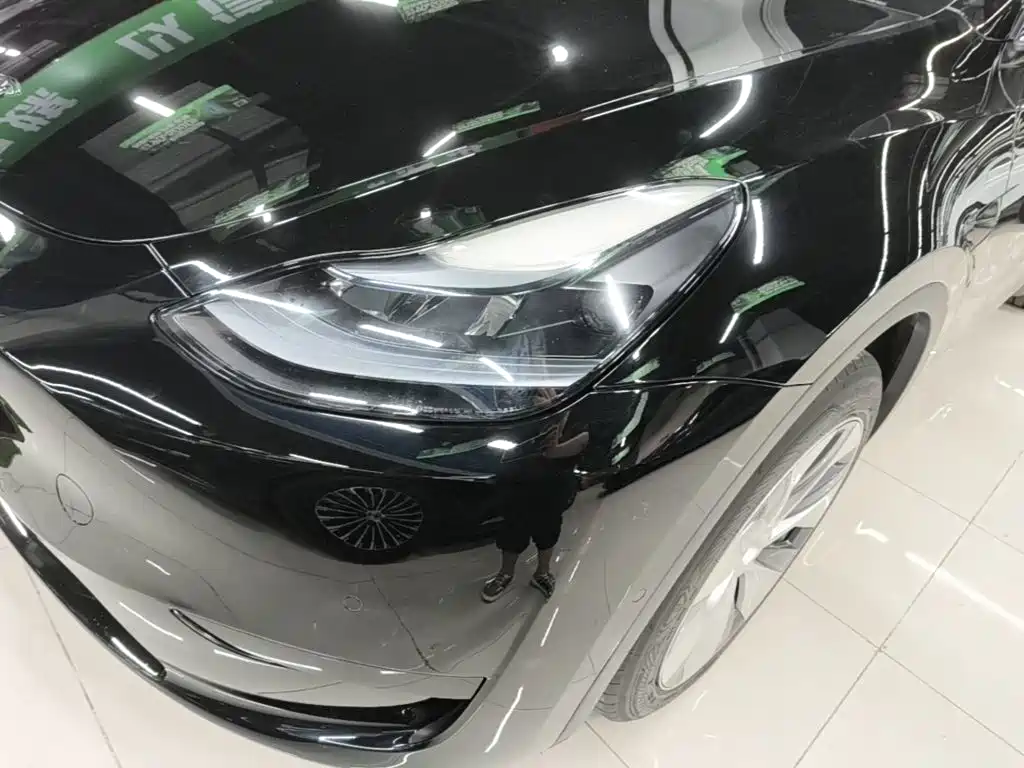 Tesla Model Y — фото 24