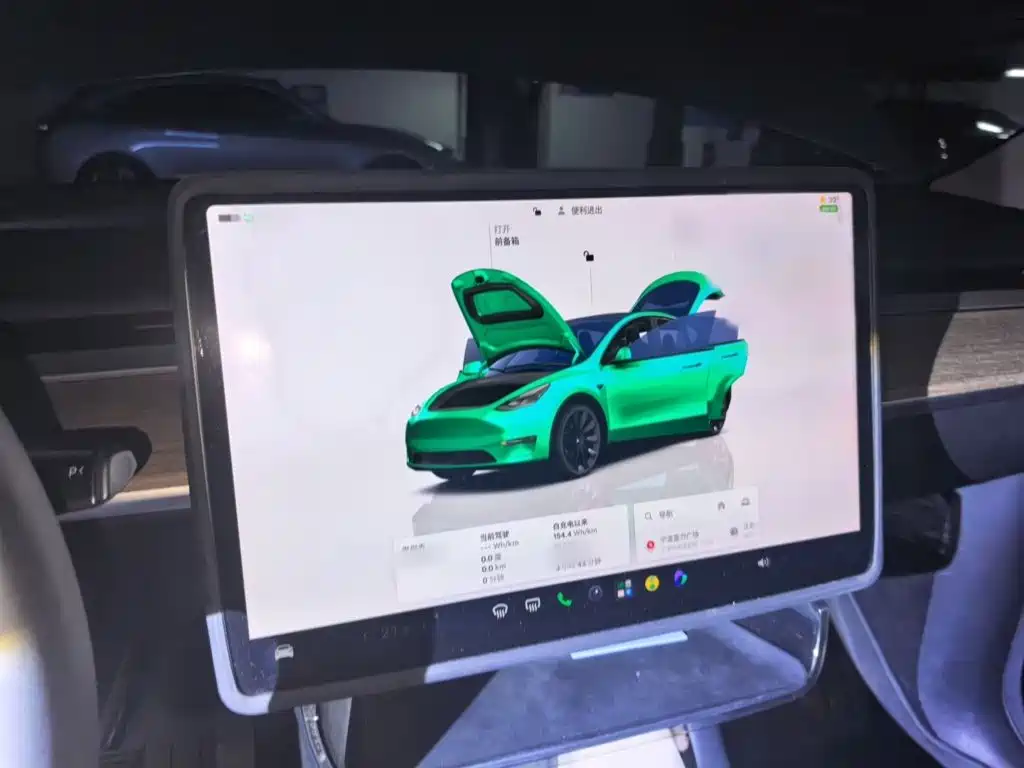 Tesla Model Y — фото 4