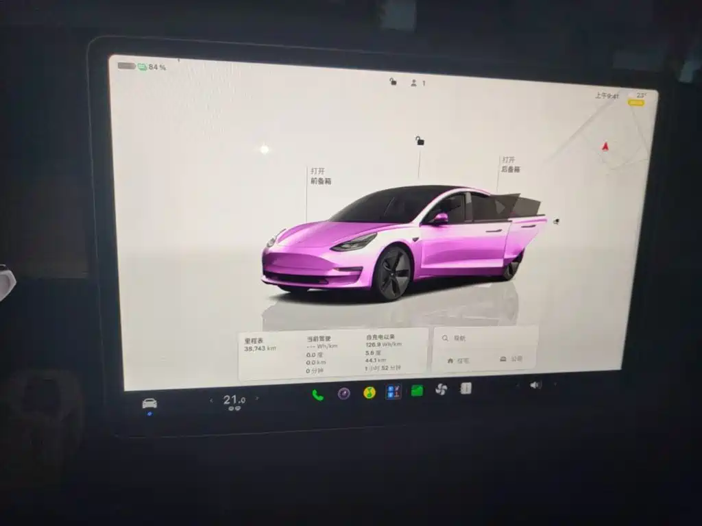 Tesla Model 3 — фото 13