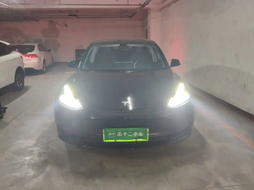 Tesla Model 3 — фото 3