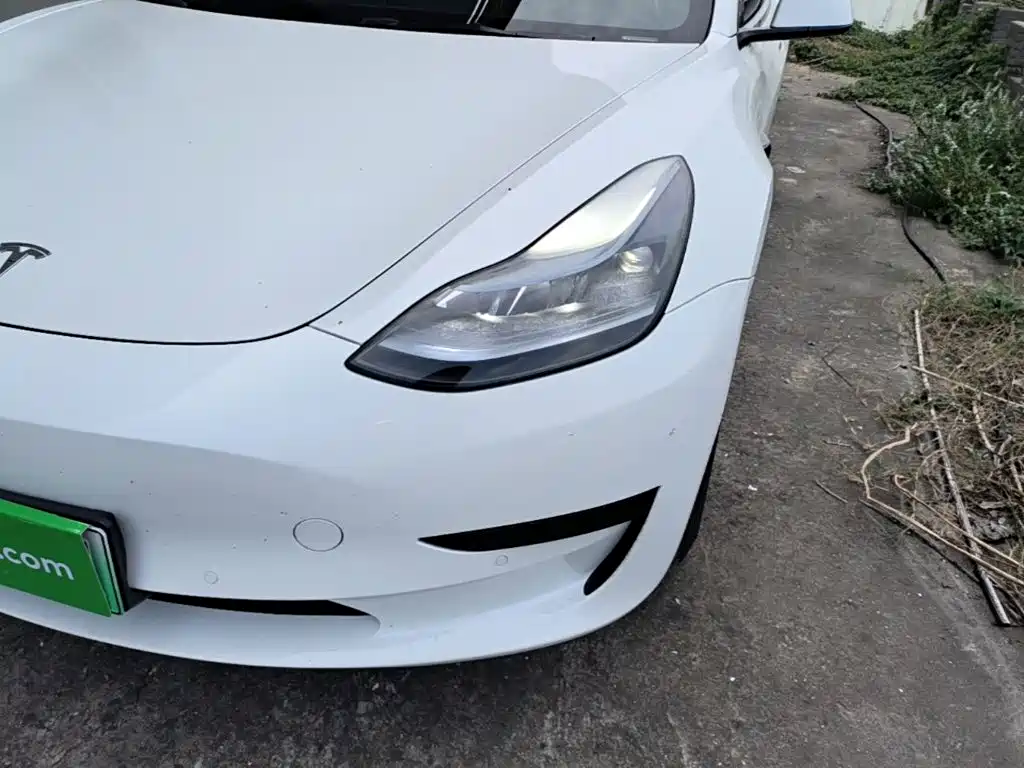 Tesla Model 3 — фото 24