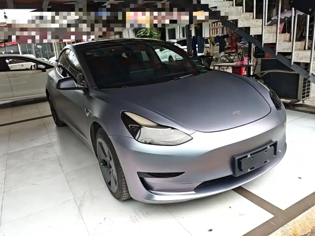 Tesla Model 3 — фото 4