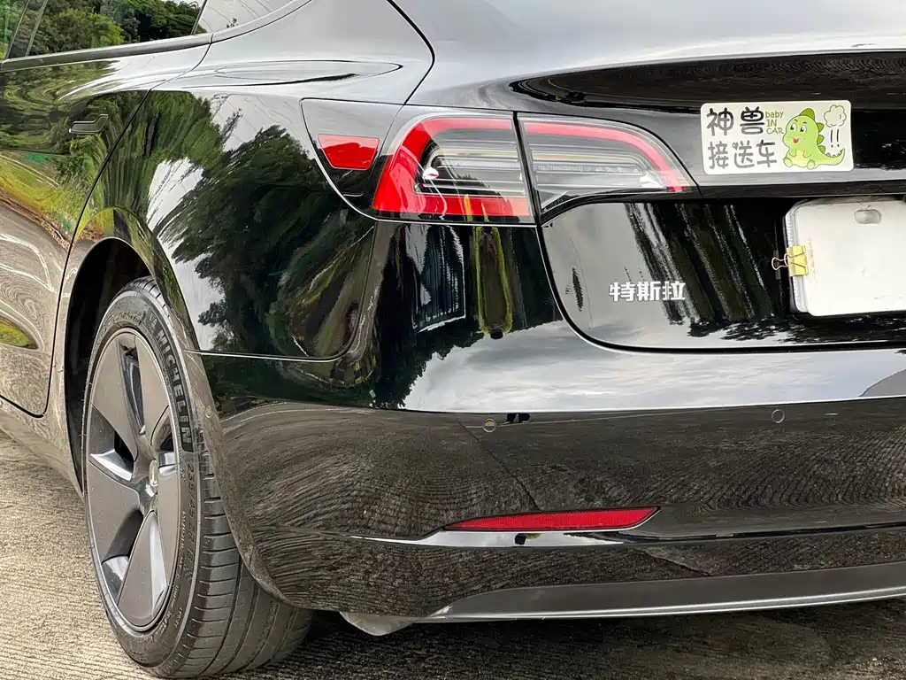 Tesla Model 3 — фото 26