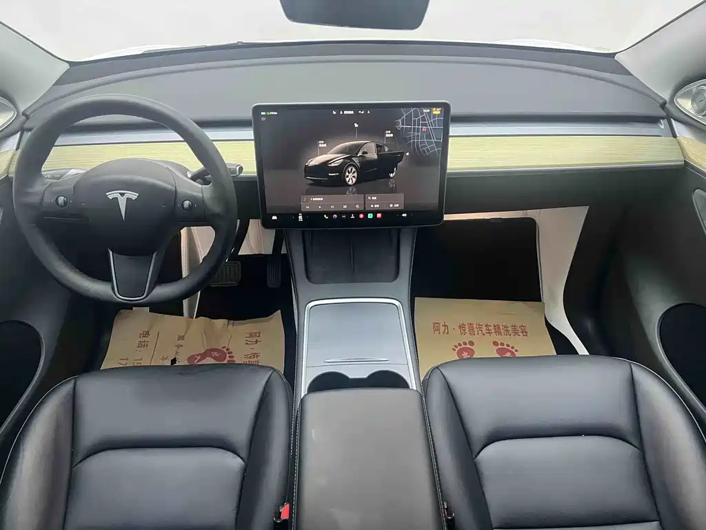 Tesla Model Y — фото 7
