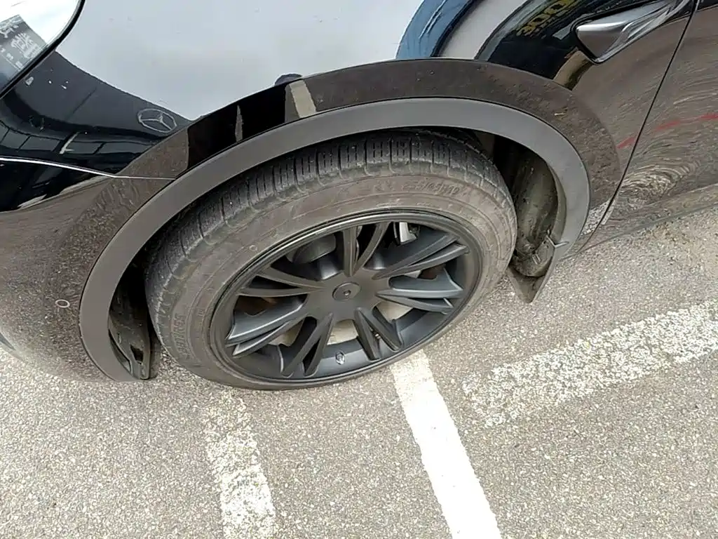 Tesla Model Y — фото 23