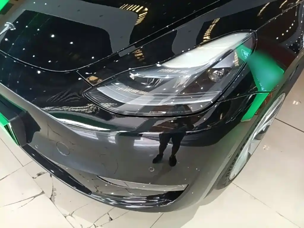 Tesla Model Y — фото 24