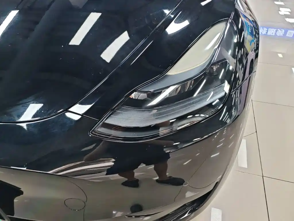 Tesla Model Y — фото 24