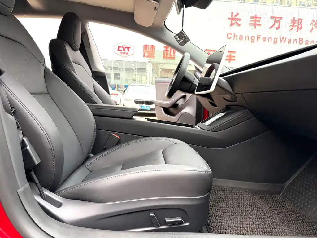 Tesla Model 3 — фото 14