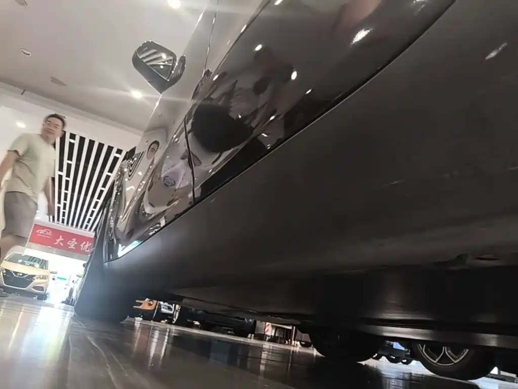 Tesla Model Y — фото 22
