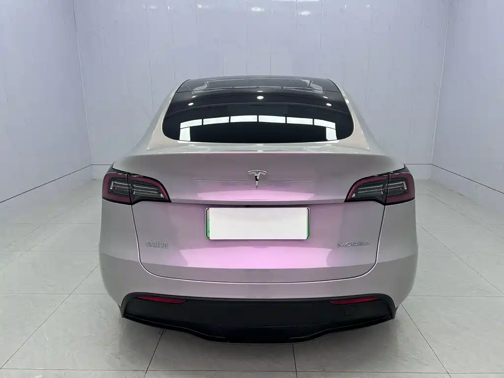 Tesla Model Y — фото 4