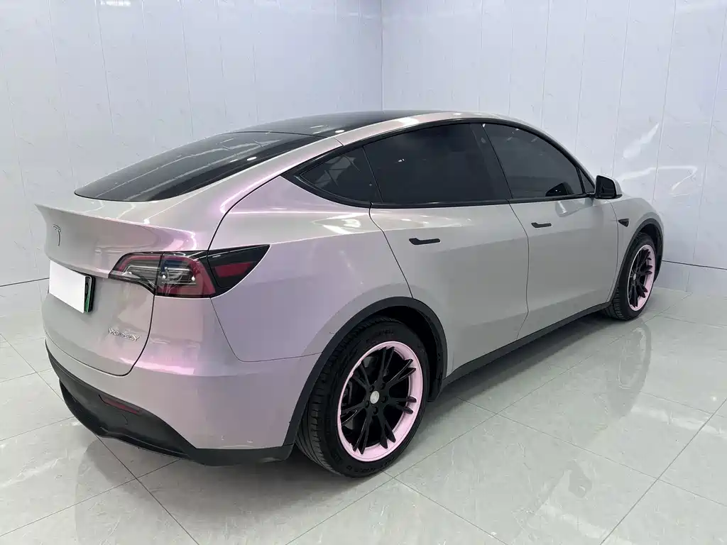 Tesla Model Y — фото 5
