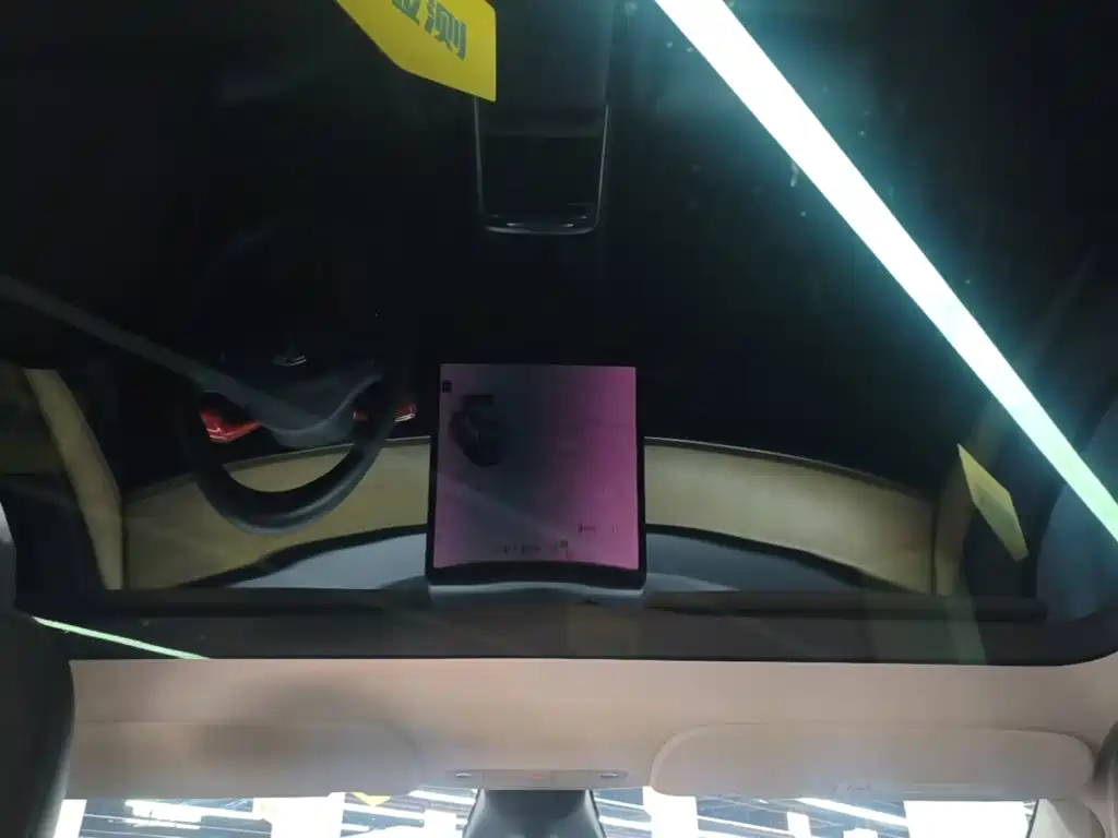Tesla Model Y — фото 14