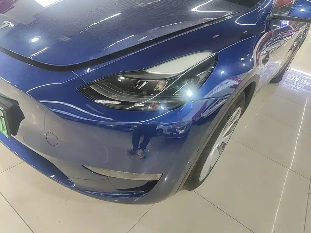Tesla Model Y — фото 24