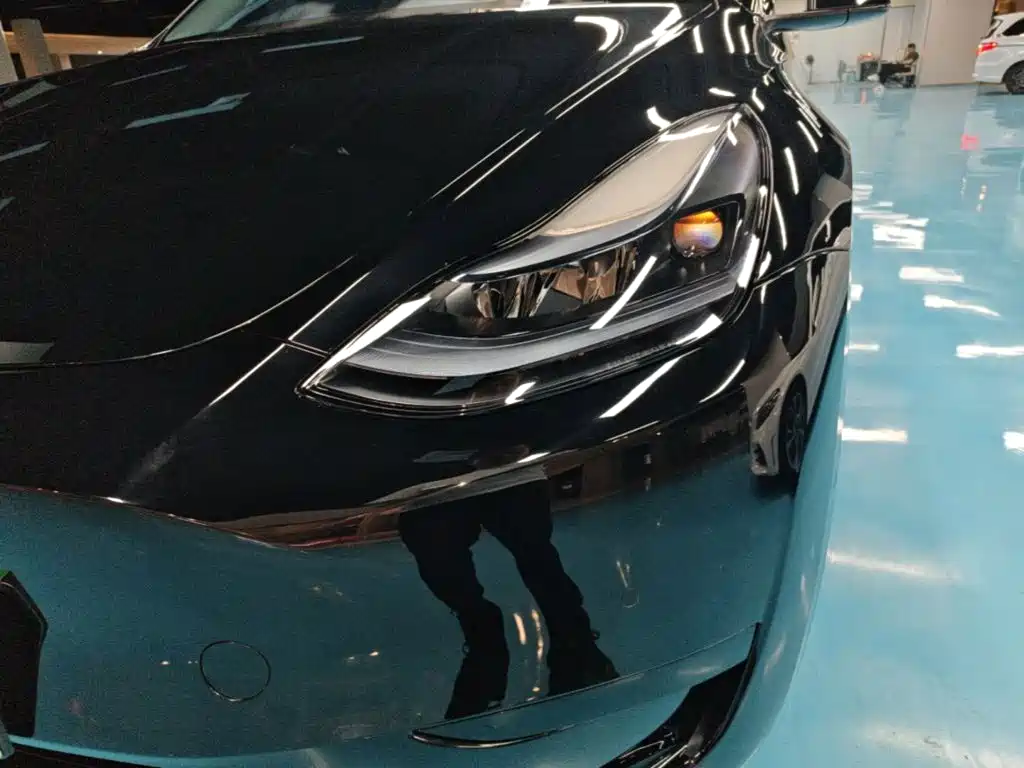 Tesla Model Y — фото 24