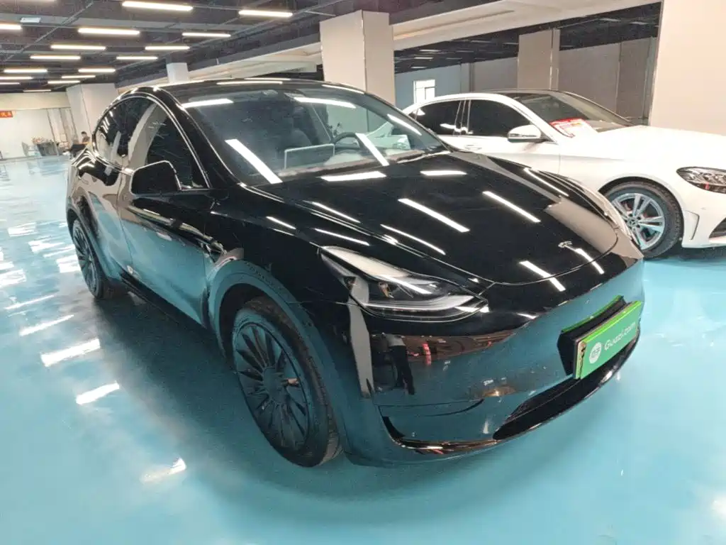 Tesla Model Y — фото 4