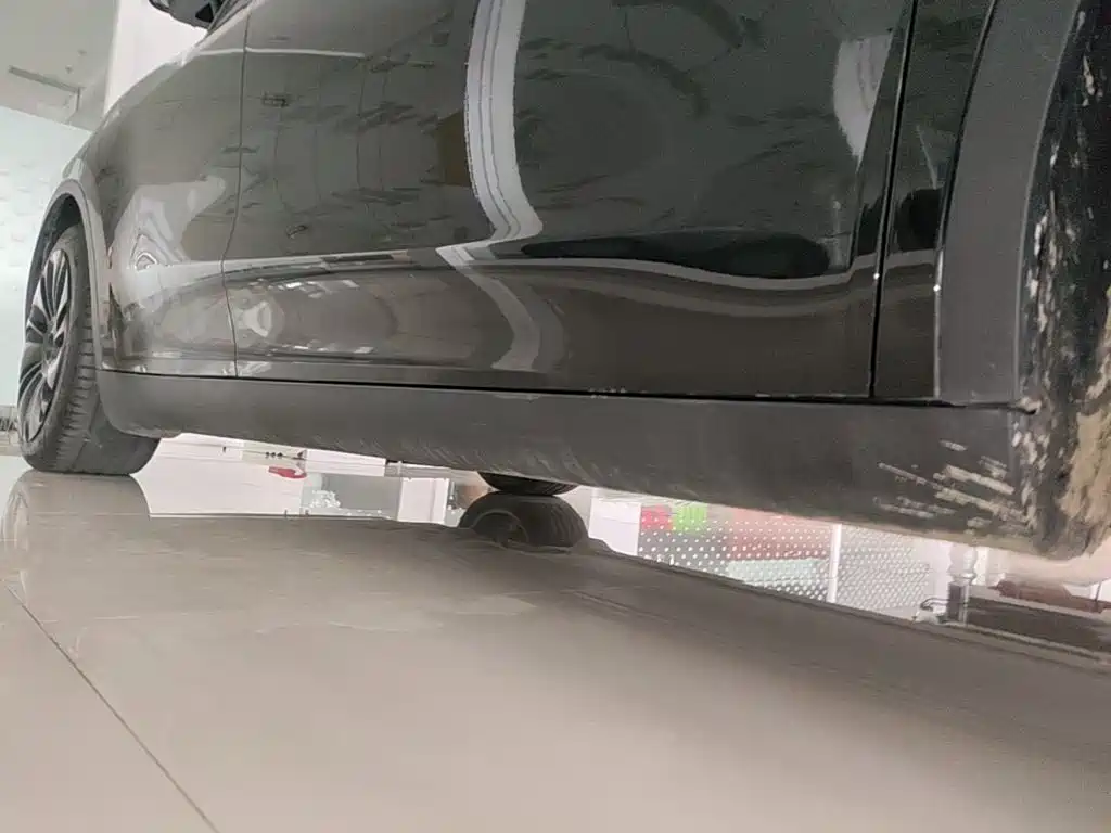Tesla Model Y — фото 21