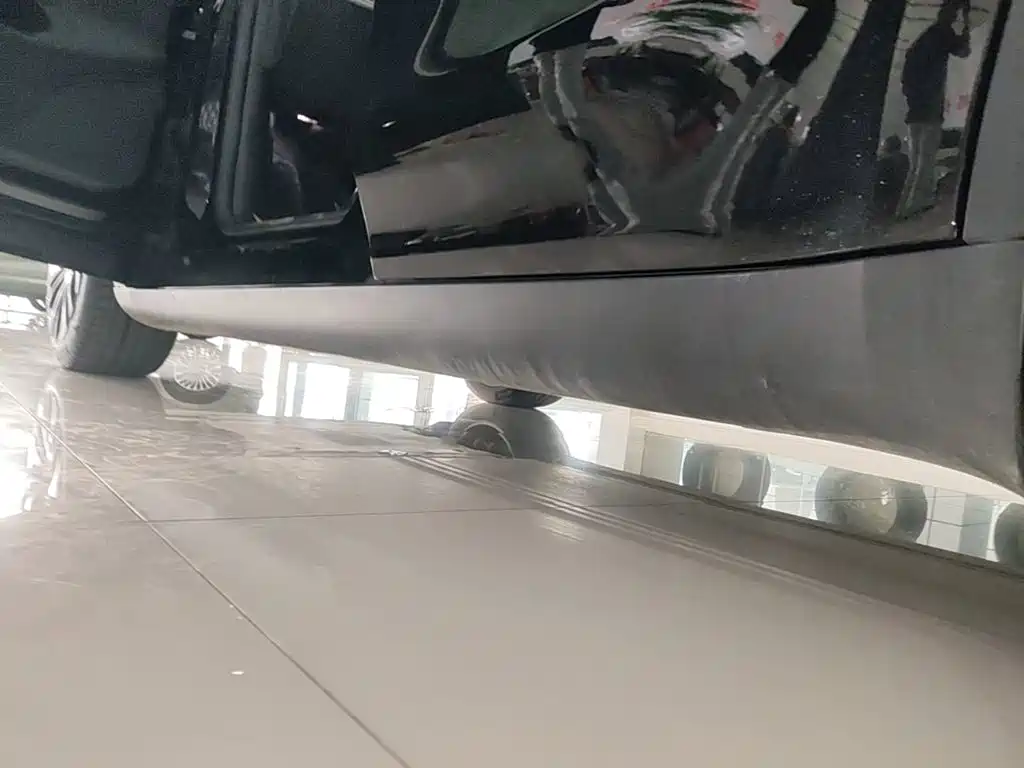 Tesla Model Y — фото 22