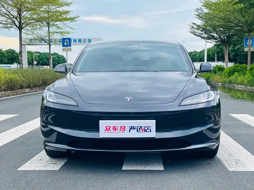 Tesla Model 3 — фото 2