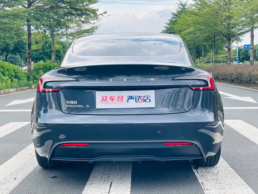 Tesla Model 3 — фото 6