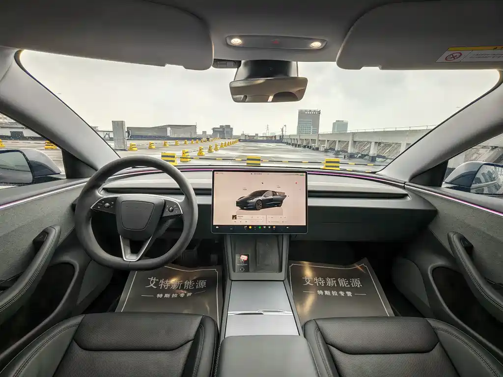 Tesla Model 3 — фото 14