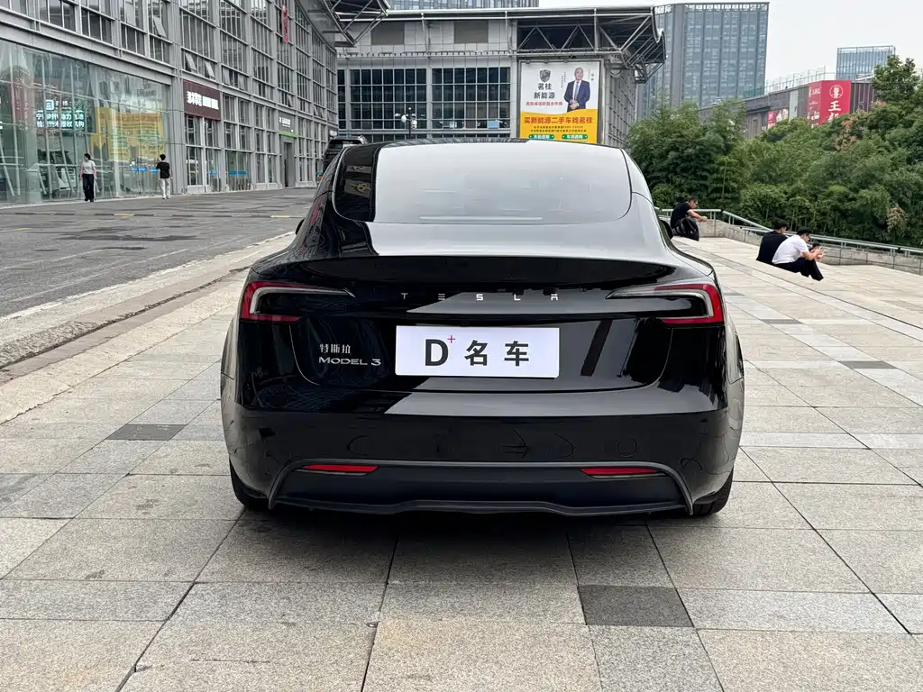 Tesla Model 3 — фото 6