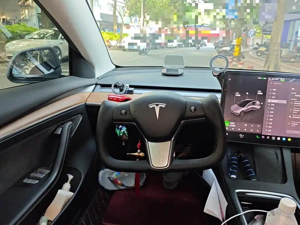 Tesla Model 3 — фото 6